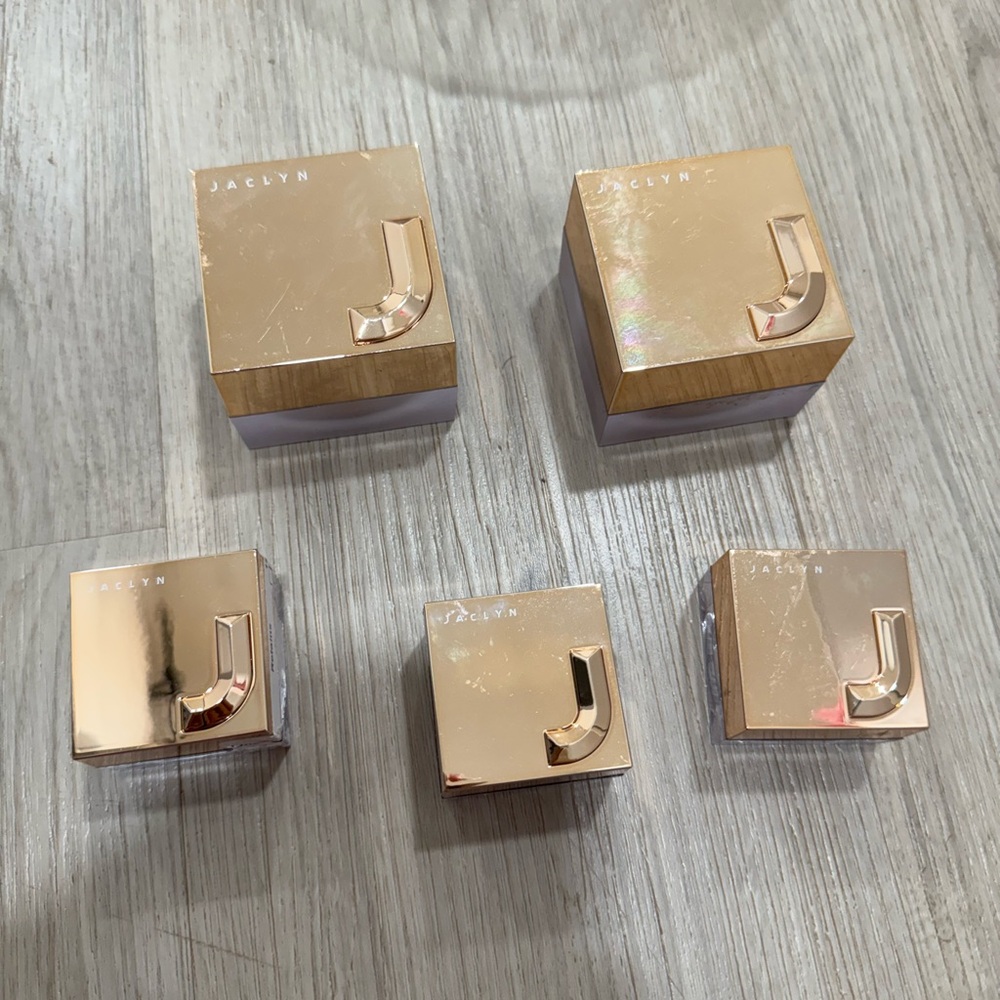 Jaclyn Cosmetics Loose Highlighter and Luminous Powder Set
